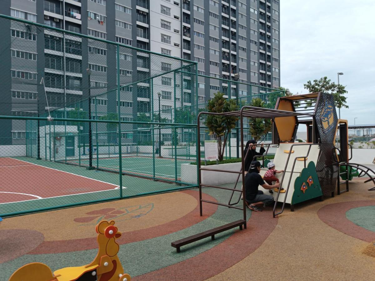Homestay Aisy Putrajaya Cyberjaya Klia *