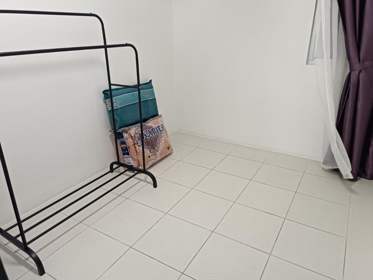 Aisy Putrajaya Cyberjaya Klia Homestay *