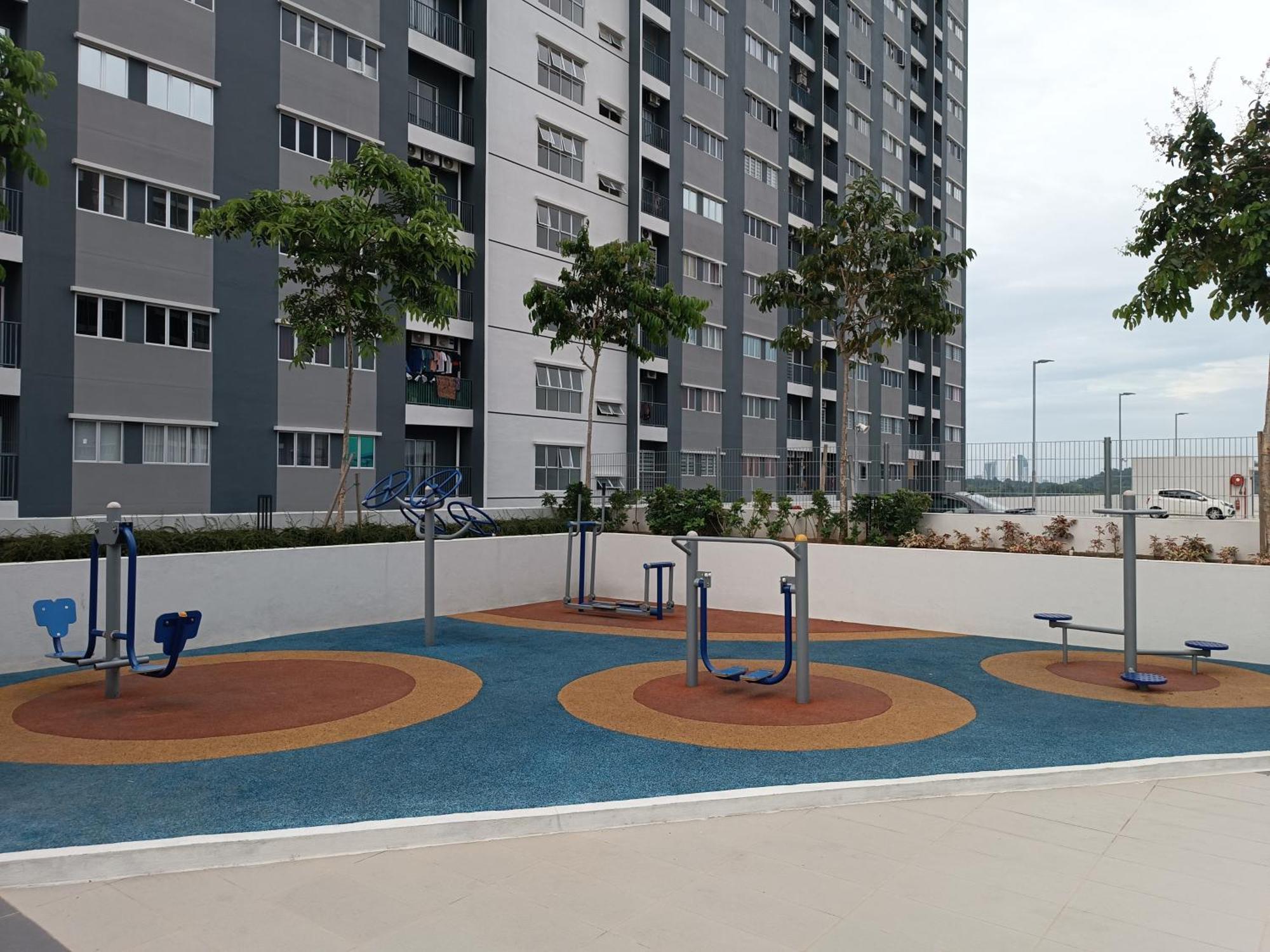 Aisy Putrajaya Cyberjaya Klia Homestay
