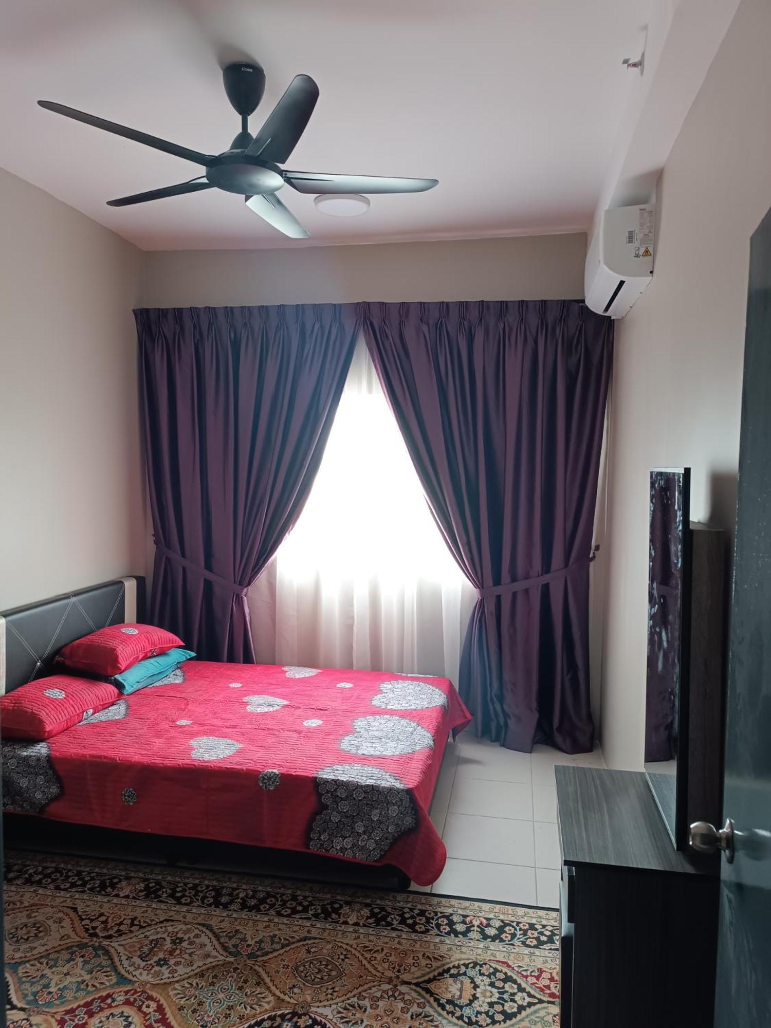 Aisy Putrajaya Cyberjaya Klia Homestay